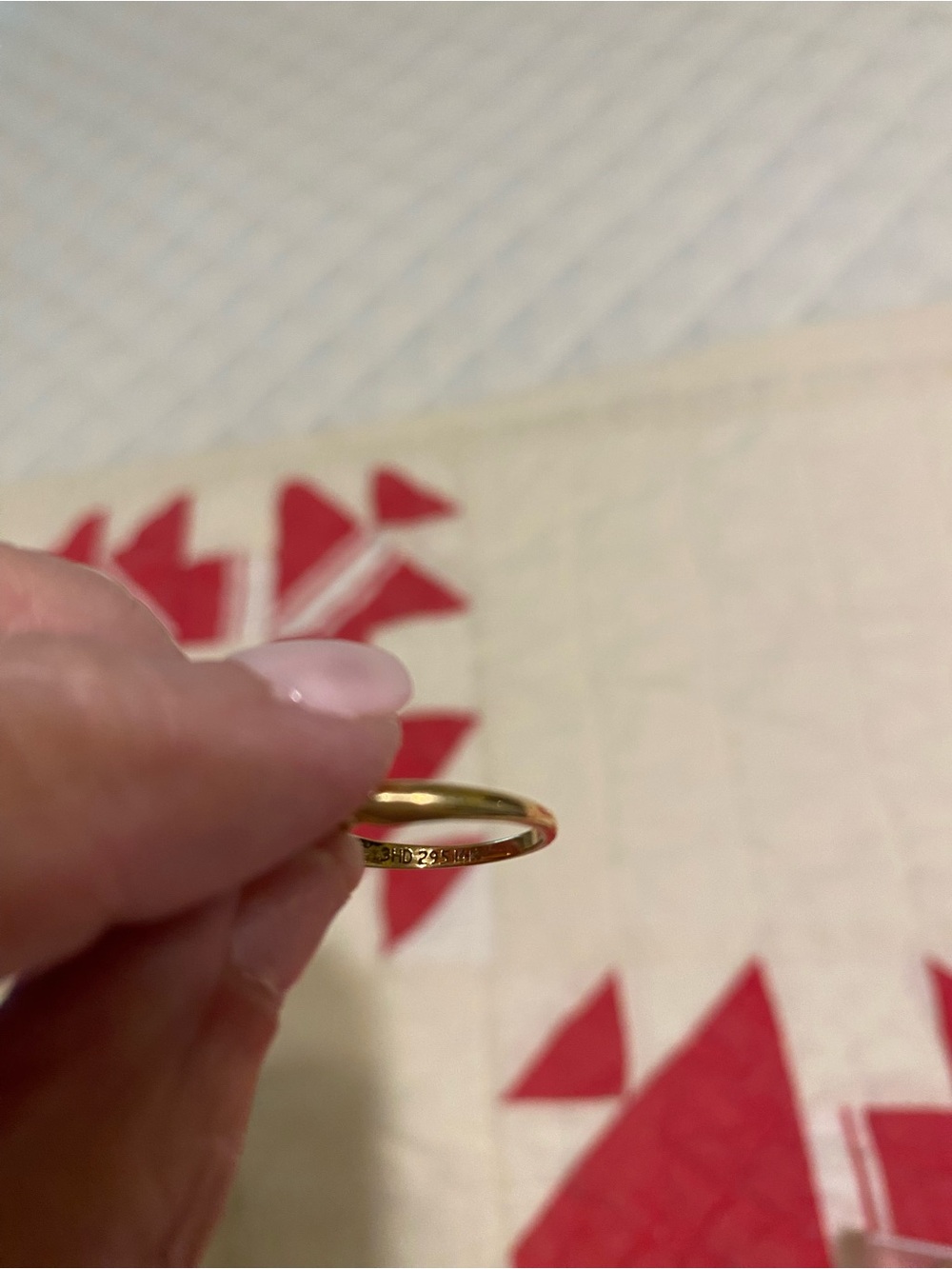 Classic 14 ktGold Diamond Engagement Ring - Gold - Picture 4 of 5